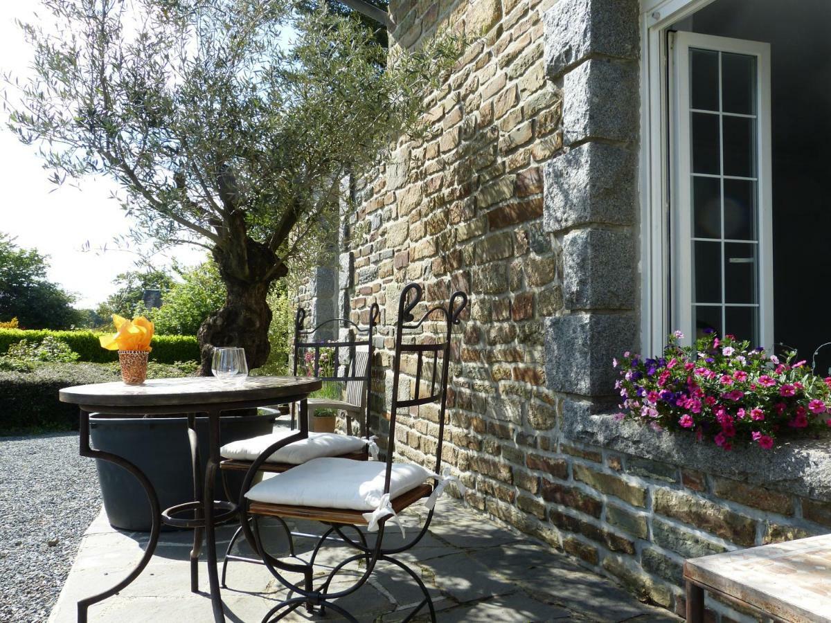 Domaine De L'Hotel Au Franc Fleury  Exterior photo